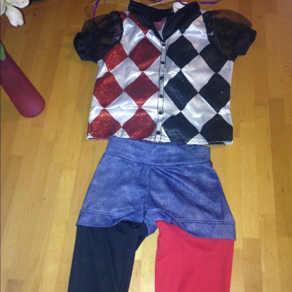 Harley Quinn Halloween costume  small.  4t - size8